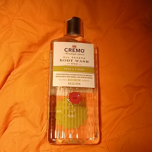 C r e m o sage and citrus body wash this product is also exceptional for dry skn - Picture 2 of 5